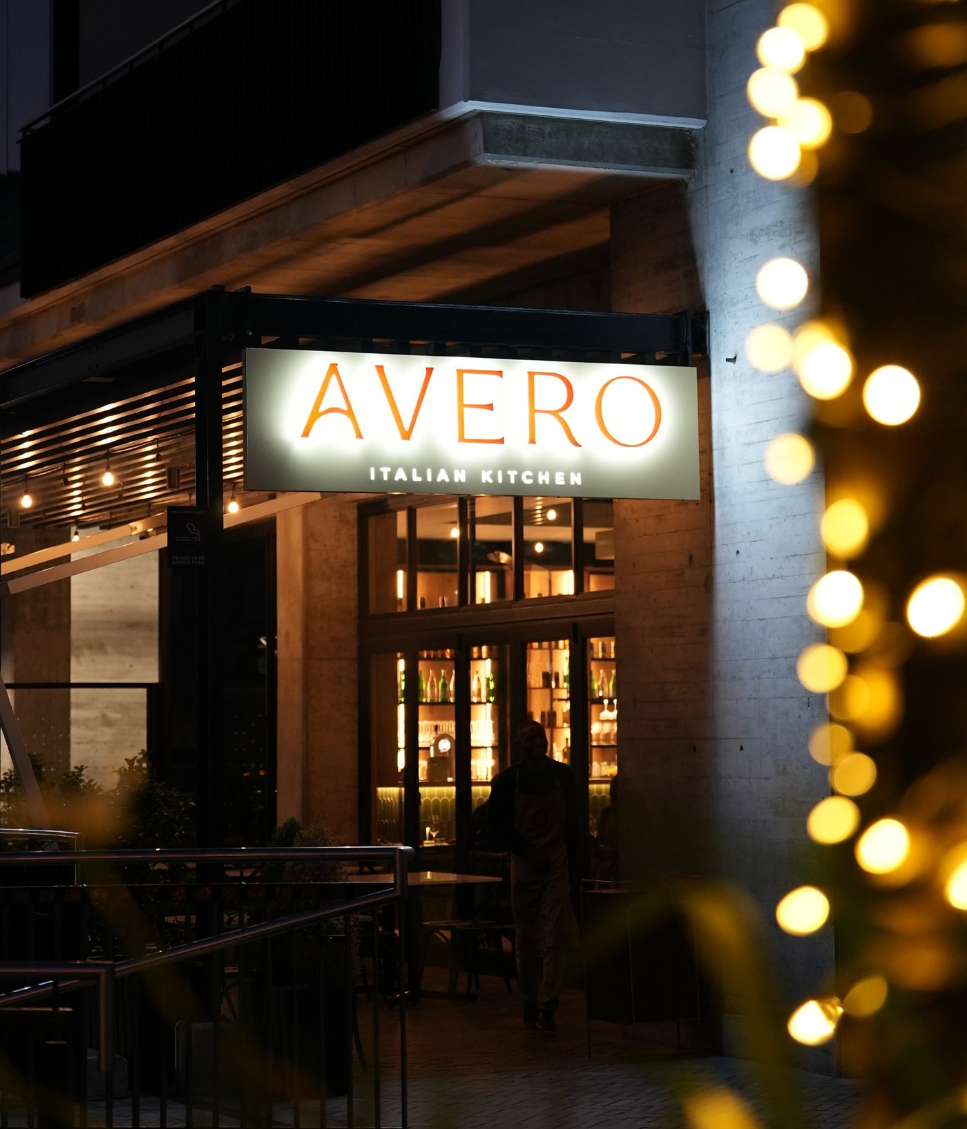 The Avero Italian Kitchen sign above the entrance on Gogosoa Street